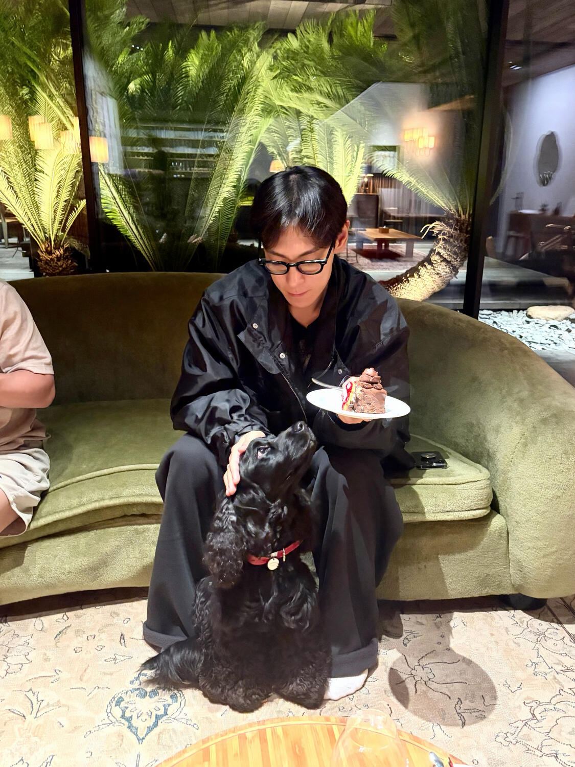 T.O.P with Rikyu.
