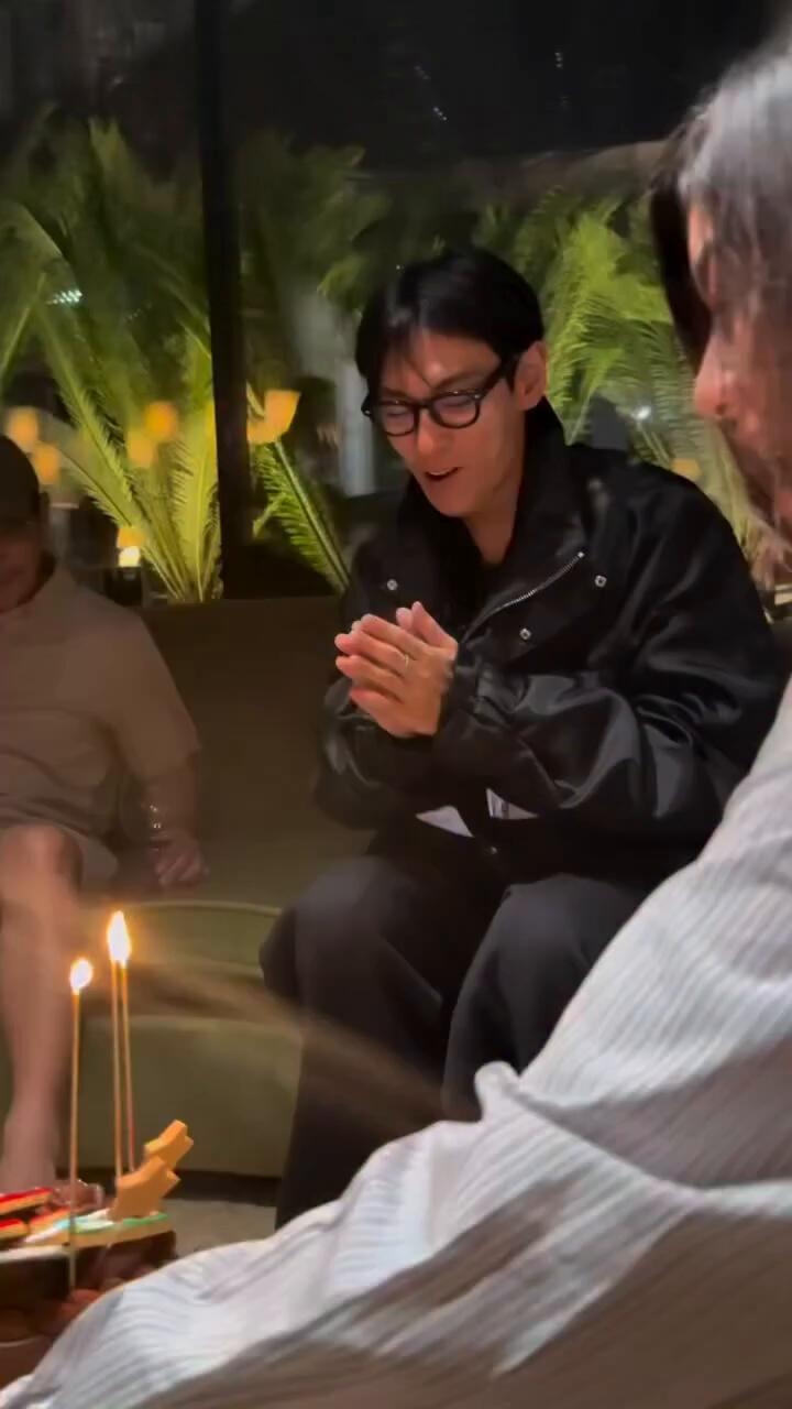 T.O.P with Yusaku Maezawa and Yuki Terase at the Welcome Home Party hosted by Maezawa-san.